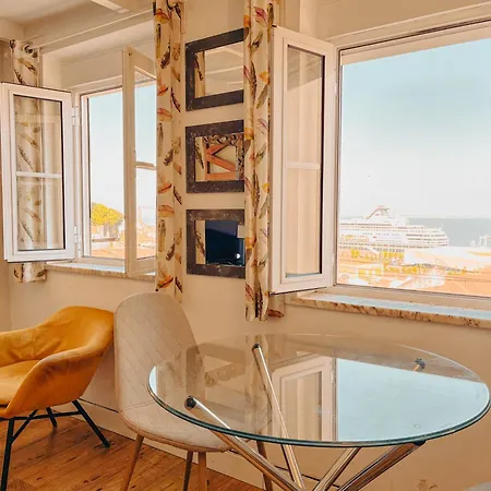 Alfama - With River View Apartamento *