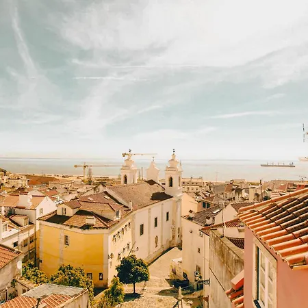 Alfama - With River View Лиссабон