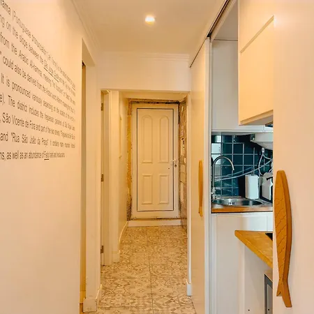 Alfama - With River View Daire Lisboa
